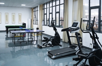 三樓娛樂(lè)區(qū)1